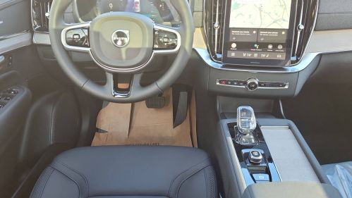 2025 Volvo XC90 YV4H60JB8S1375050