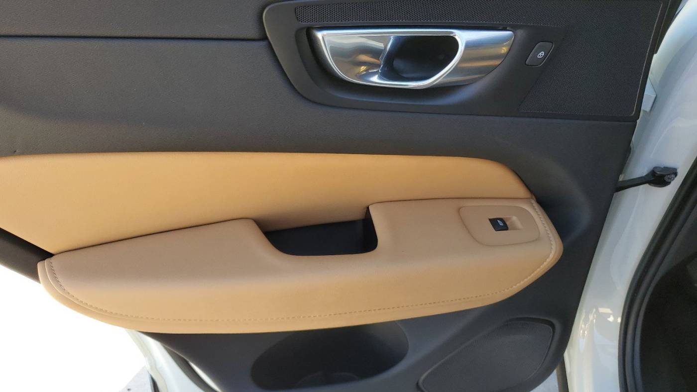 2022 Volvo XC60 YV4H60DL8N1050584