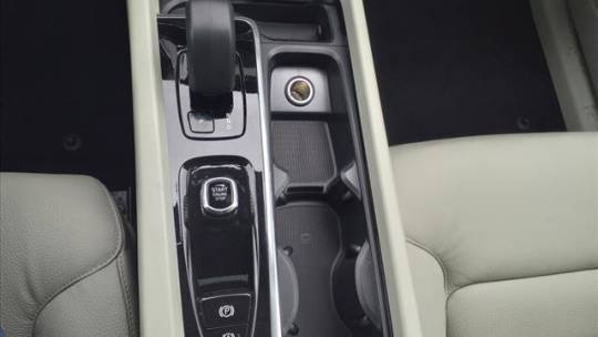 2025 Volvo XC60 YV4H60RC1S1138753