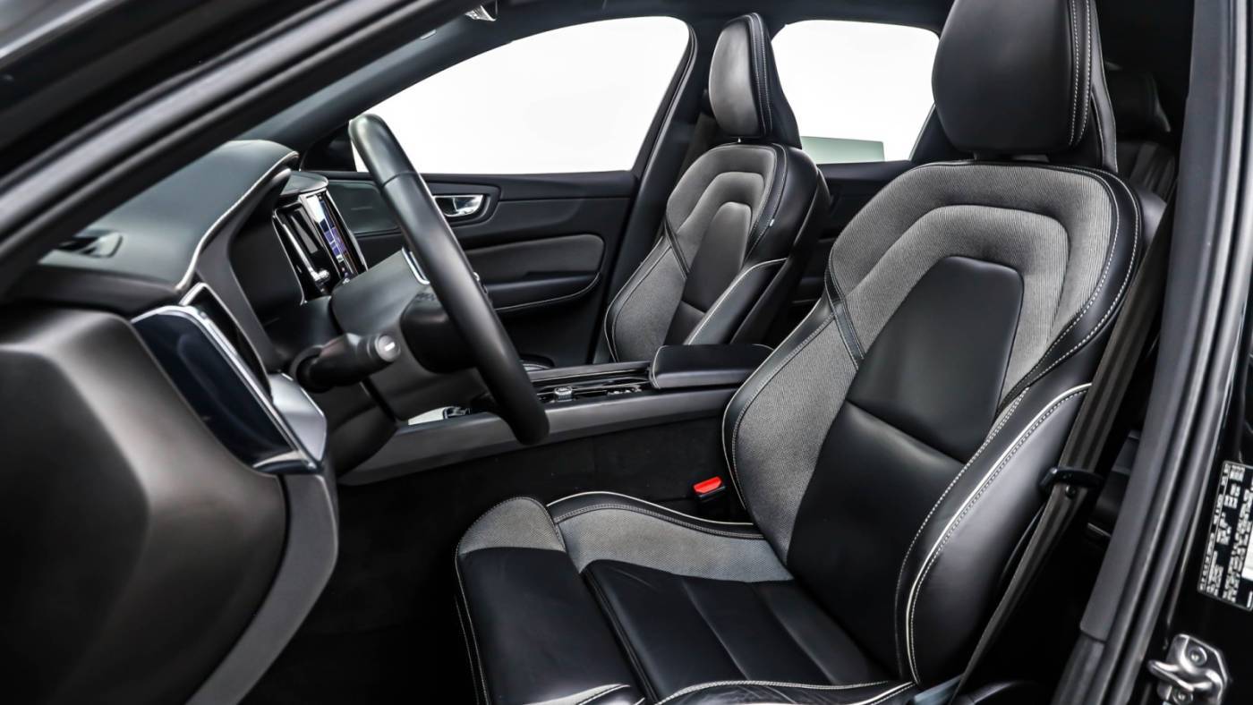 2022 Volvo XC60 YV4BR0DM3N1919338