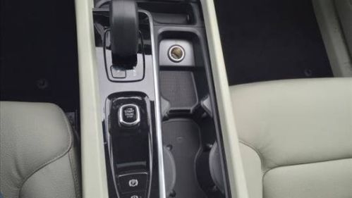 2025 Volvo XC60 YV4H60RC1S1138753