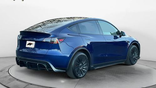 2021 Tesla Model Y 5YJYGDEE5MF201703