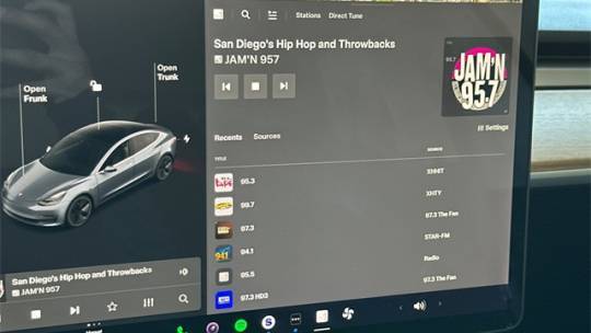2018 Tesla Model 3 5YJ3E1EA3JF008523