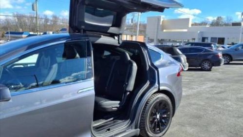 2021 Tesla Model X 5YJXCDE23MF323120