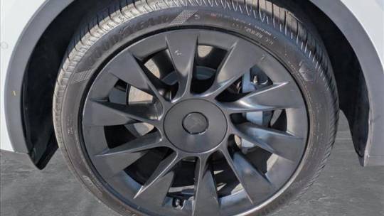 2021 Tesla Model Y 5YJYGDEEXMF158914