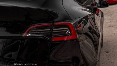 2021 Tesla Model Y 5YJYGDEE5MF129627