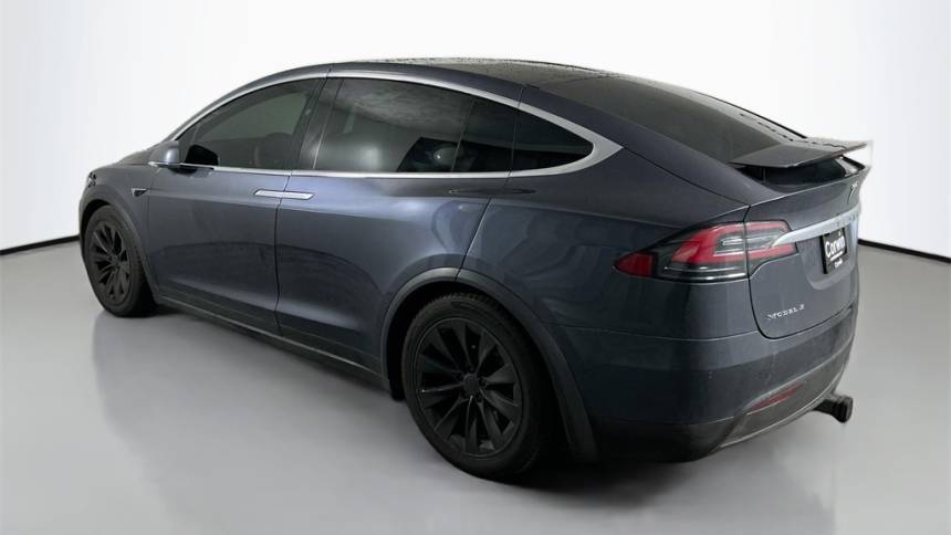 2017 Tesla Model X 5YJXCBE22HF043960