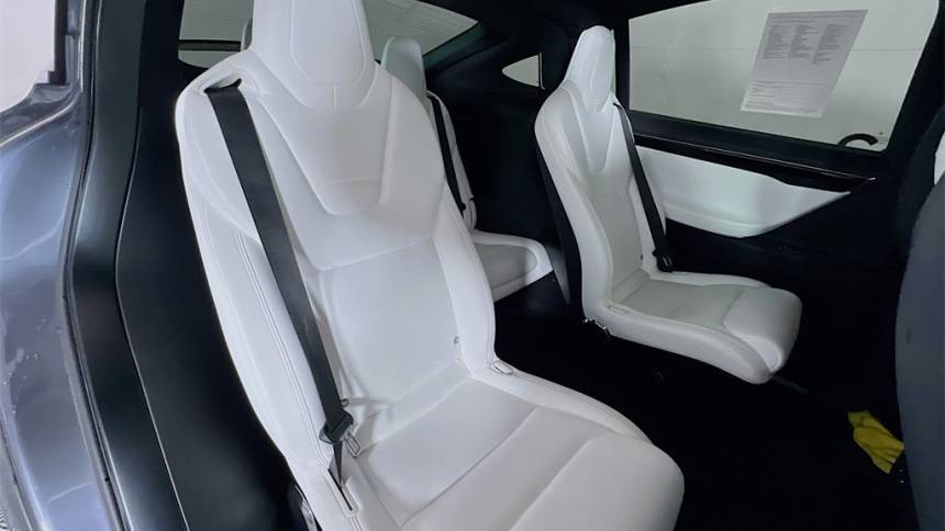 2017 Tesla Model X 5YJXCBE22HF043960