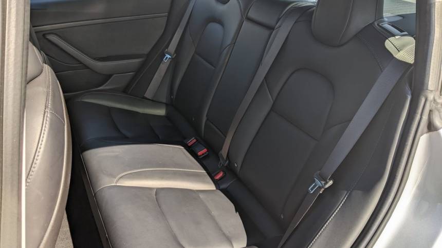 2018 Tesla Model 3 5YJ3E1EB6JF104414