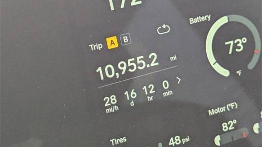 2023 Rivian R1S 7PDSGABA4PN019351