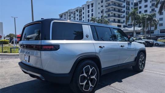 2023 Rivian R1S 7PDSGABA4PN019351