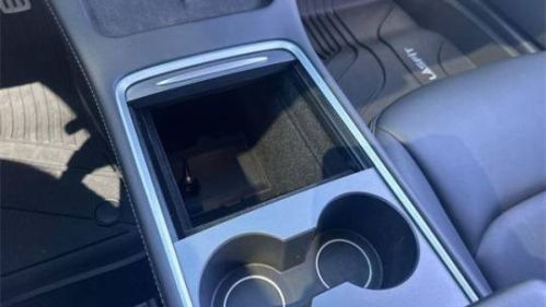 2022 Tesla Model 3 5YJ3E1EC7NF179377