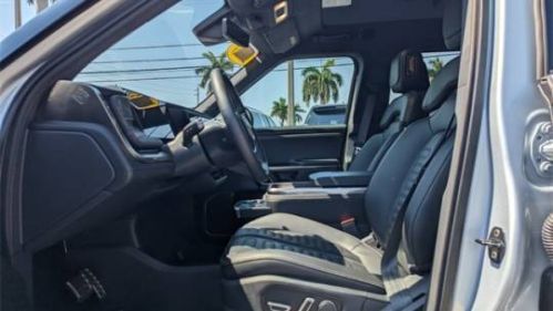 2023 Rivian R1S 7PDSGABA4PN019351