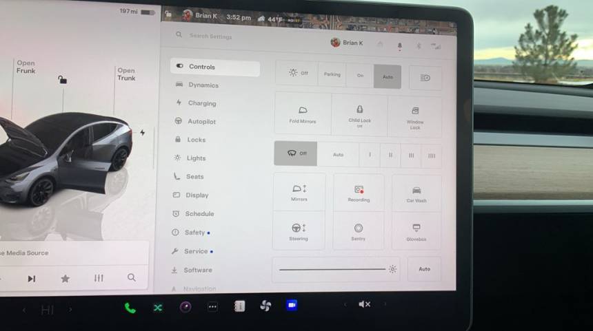 2022 Tesla Model Y 7SAYGDEE1NF423921