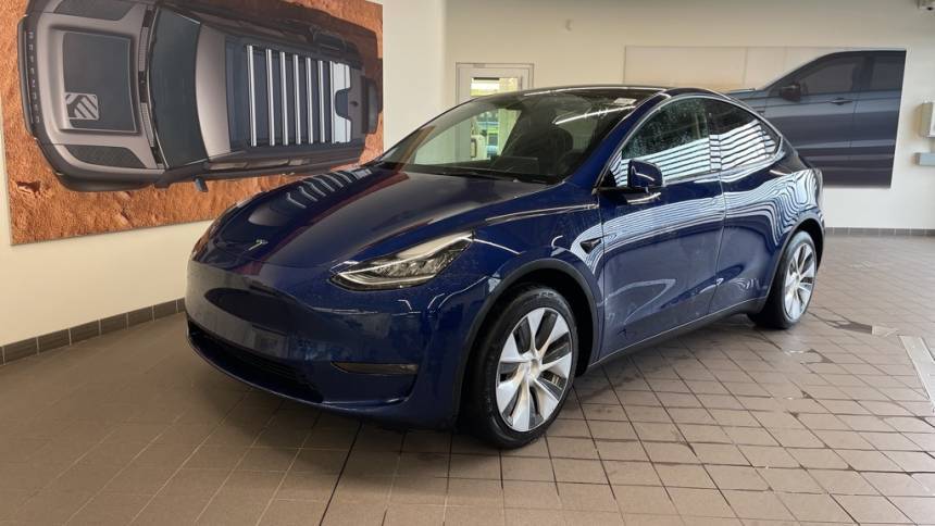 2022 Tesla Model Y 7SAYGDEE0NF379930