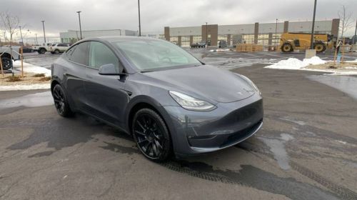 2022 Tesla Model Y 7SAYGDEE1NF423921
