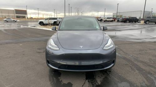 2022 Tesla Model Y 7SAYGDEE1NF423921
