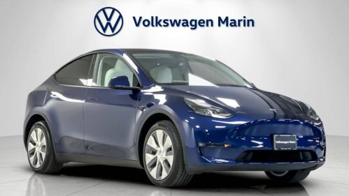 2023 Tesla Model Y 7SAYGDEE5PF913720