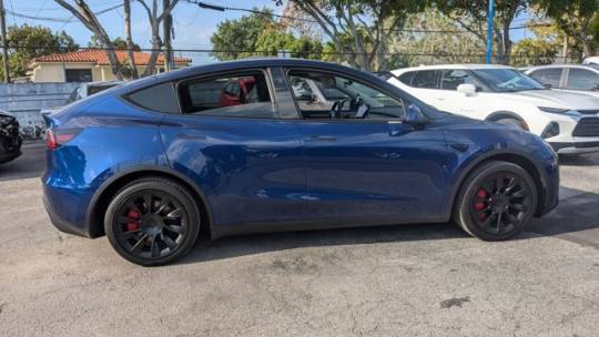 2024 Tesla Model Y 7SAYGDEDXRF044932