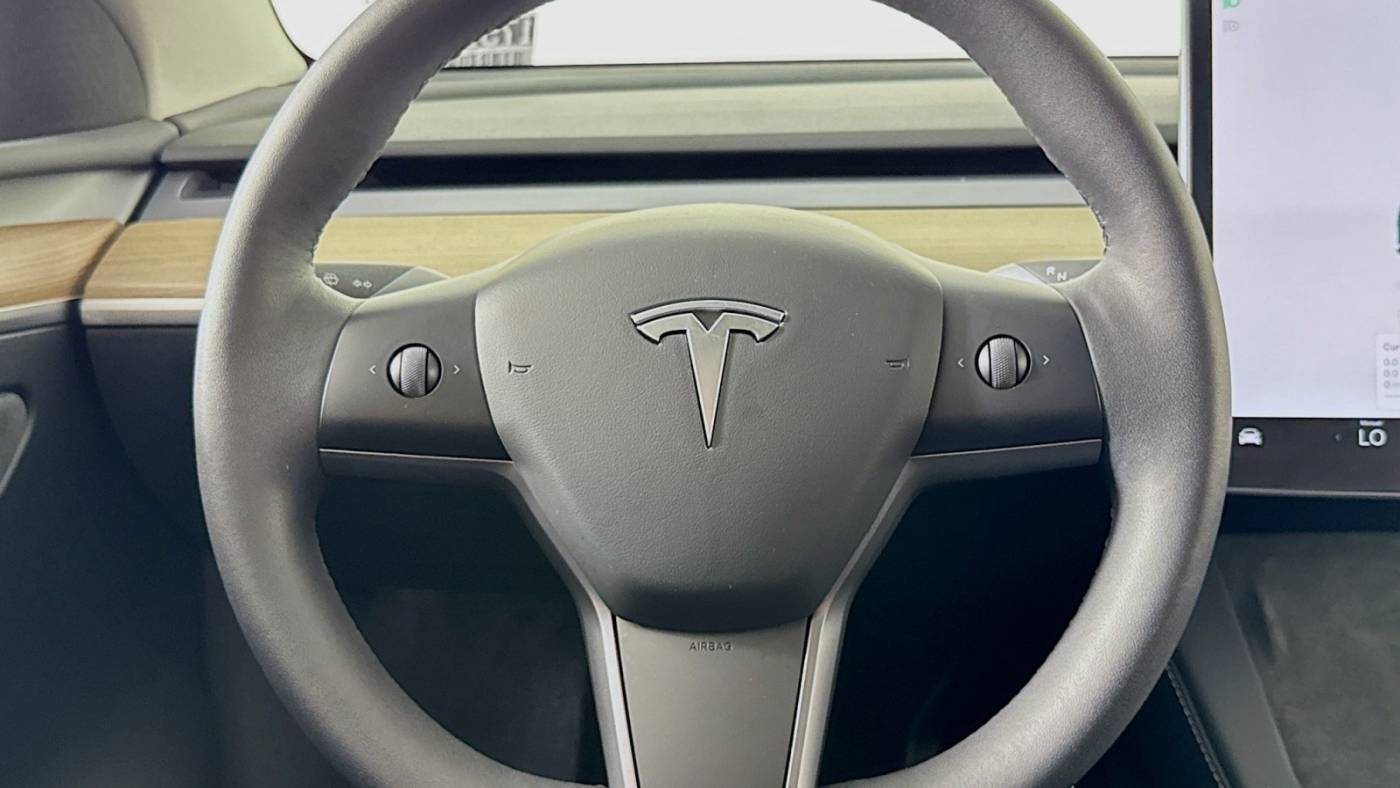 2023 Tesla Model Y 7SAYGDEE4PA035369