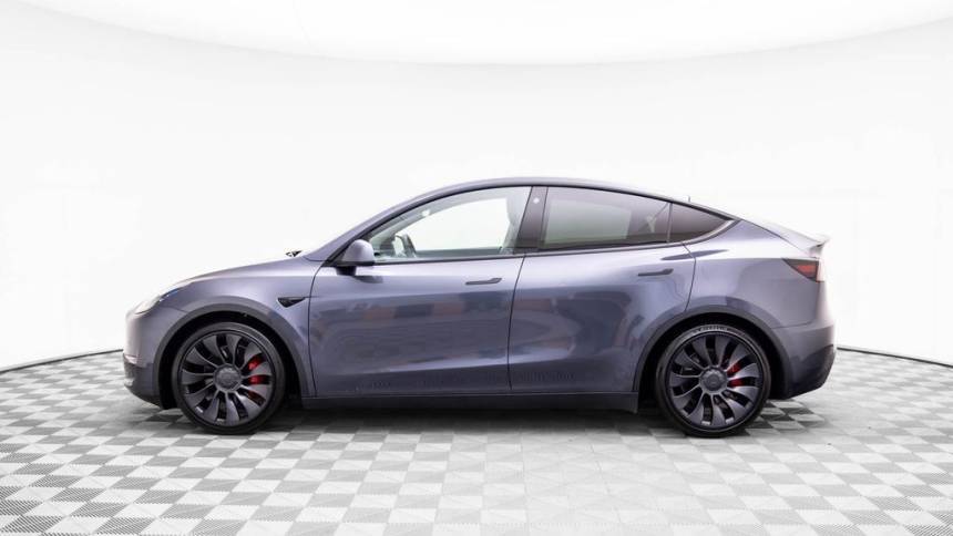 2022 Tesla Model Y 7SAYGDEF5NF375221