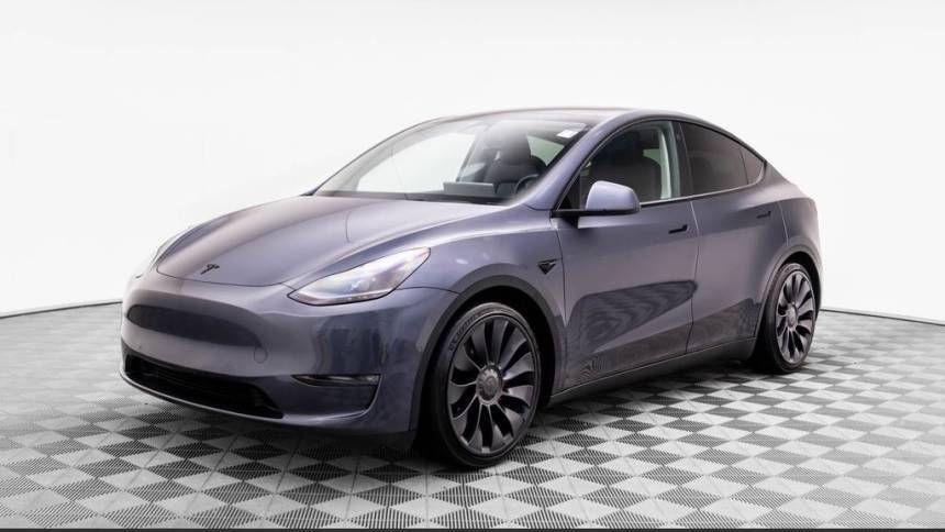 2022 Tesla Model Y 7SAYGDEF5NF375221