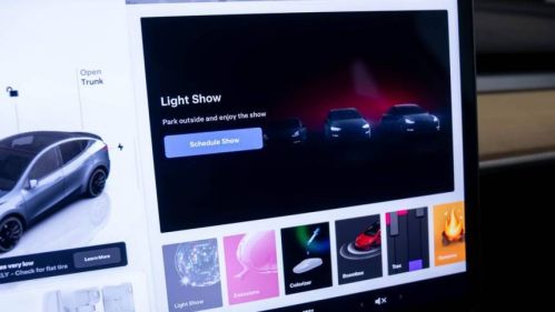 2022 Tesla Model Y 7SAYGDEF5NF375221