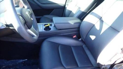 2023 Tesla Model Y 7SAYGDEE5PF901308