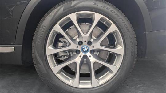 2025 BMW X5 5UX43EU04S9Y16755