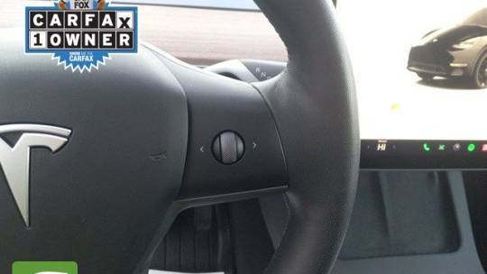 2024 Tesla Model Y 7SAYGDEE7RF982301