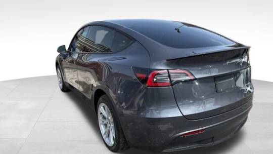 2022 Tesla Model Y 7SAYGDEE2NF413673