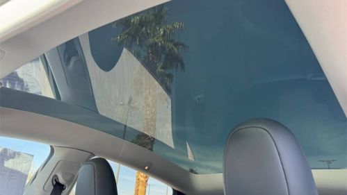 2023 Tesla Model Y 7SAYGDEF5PF812315