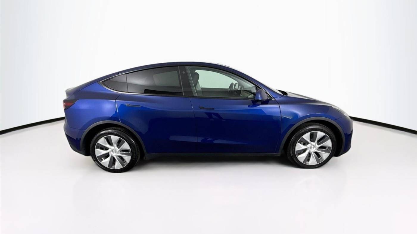 2022 Tesla Model Y 7SAYGDEE6NA005223