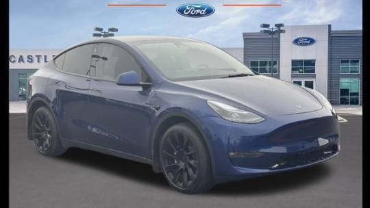 2023 Tesla Model Y 7SAYGDEE7PF764436