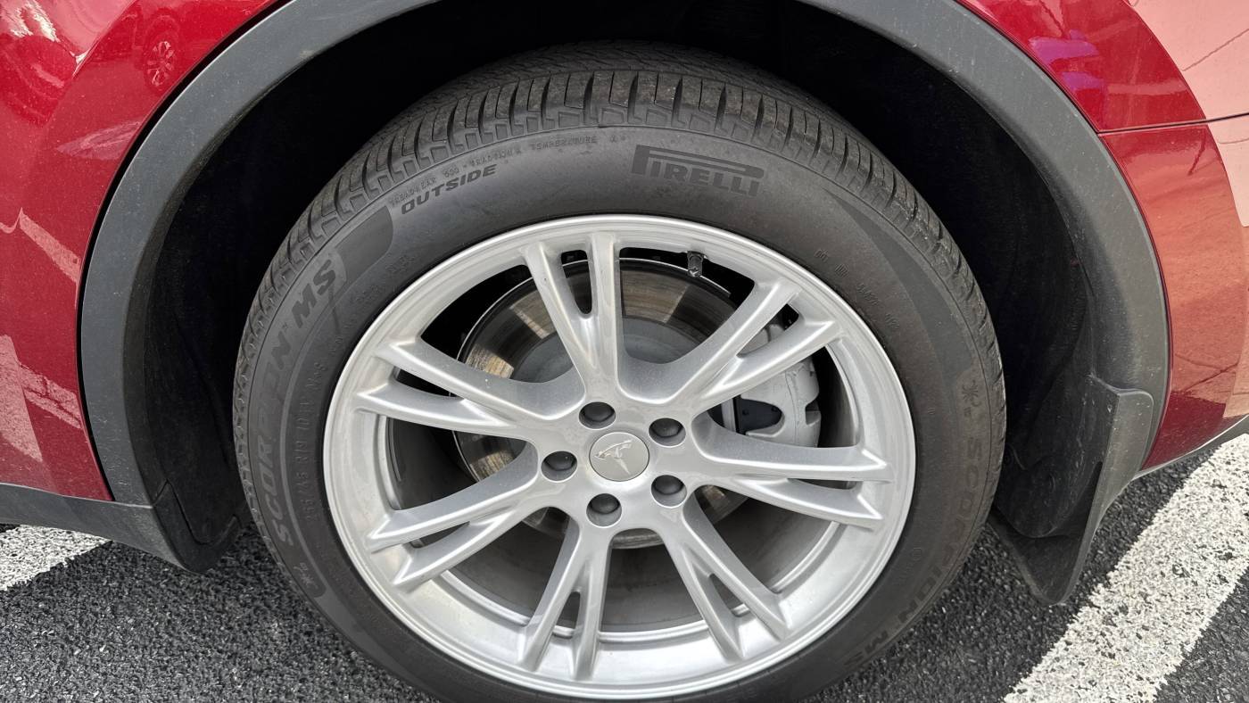 2024 Tesla Model Y 7SAYGDEE8RA229437