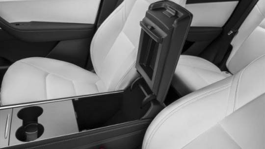 2023 Tesla Model Y 7SAYGDEF3PF710849