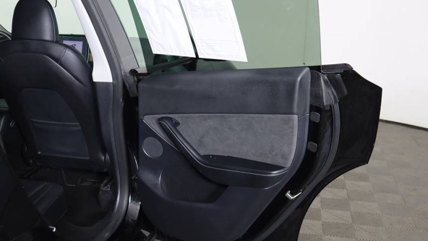 2023 Tesla Model Y 7SAYGDEEXPA083135