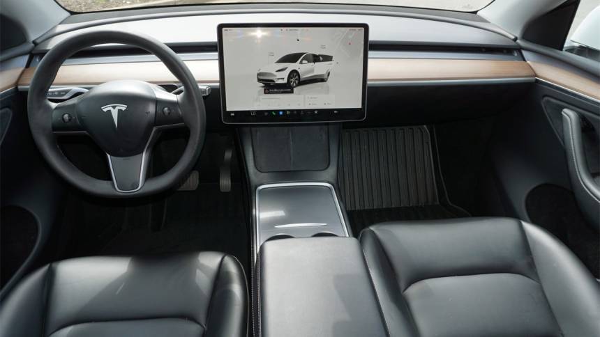 2023 Tesla Model Y 7SAYGDEEXPA105313