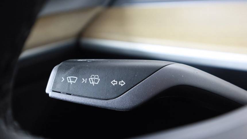 2023 Tesla Model Y 7SAYGDEEXPA083135