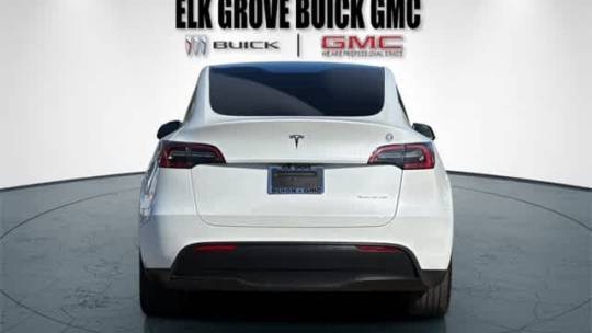 2023 Tesla Model Y 7SAYGDEE1PF785136