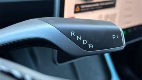 2023 Tesla Model Y 7SAYGDEE1PF785136