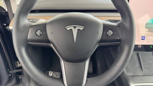 2023 Tesla Model Y 7SAYGDEE2PF685787