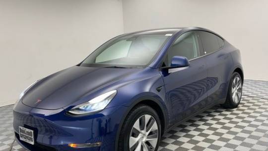 2023 Tesla Model Y 7SAYGDEE4PA054519