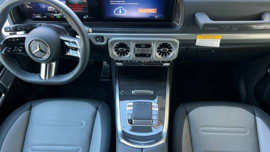 2025 Mercedes Electric G-Class W1NWM0AB1SX027824