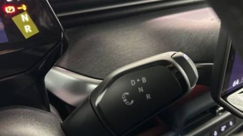 2025 Volkswagen ID.Buzz WVGAWVEB4SH020262