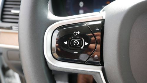 2023 Volvo XC90 YV4H600N7P1960088