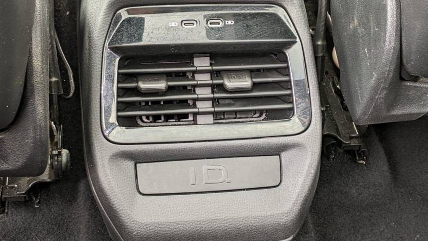 2021 Volkswagen ID.4 WVGTMPE26MP047188