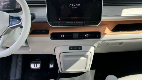 2025 Volkswagen ID.Buzz WVGJYVEB6SH020354