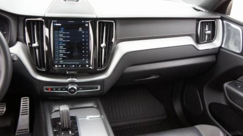 2022 Volvo XC60 YV4BR0DM9N1926245