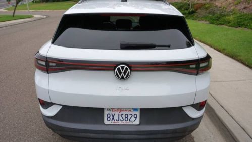 2021 Volkswagen ID.4 WVGRMPE22MP043357